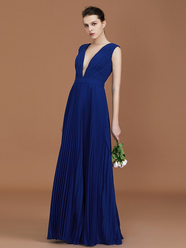 A-Line/Princess V-neck Sleeveless Pleated Floor-Length Chiffon Bridesmaid Dress 2844