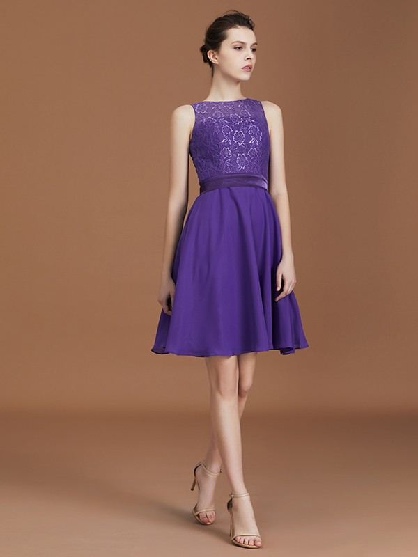 A-Line/Princess Lace Knee-Length Sleeveless Bateau Chiffon Bridesmaid Dresses 2343