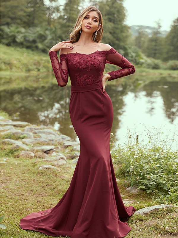 Sheath/Column Stretch Crepe Applique Off-the-Shoulder Long Sleeves Sweep/Brush Train Bridesmaid Dresses 3144