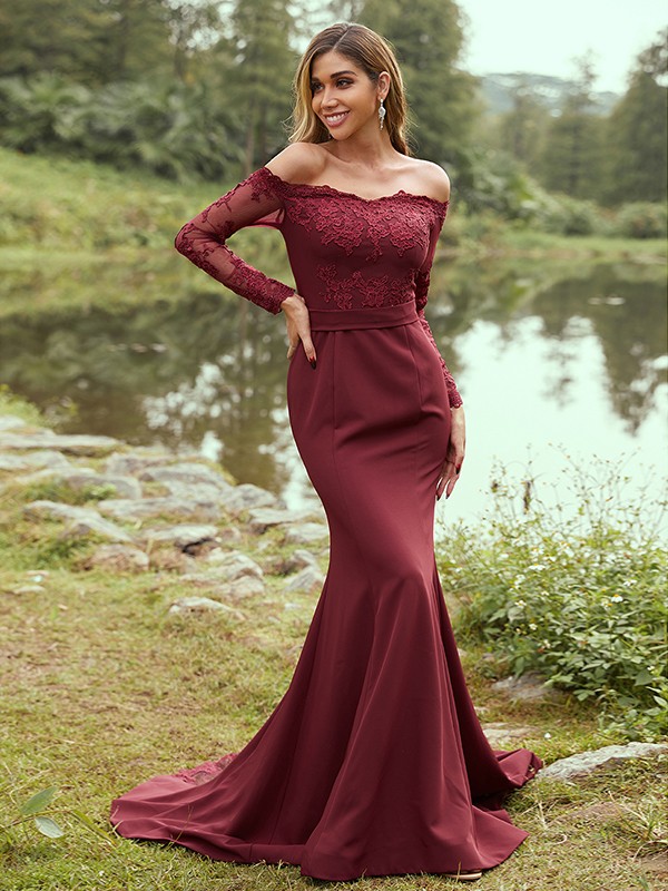 Sheath/Column Stretch Crepe Applique Off-the-Shoulder Long Sleeves Sweep/Brush Train Bridesmaid Dresses 3144