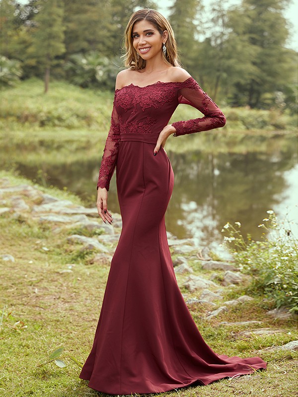 Sheath/Column Stretch Crepe Applique Off-the-Shoulder Long Sleeves Sweep/Brush Train Bridesmaid Dresses 3144