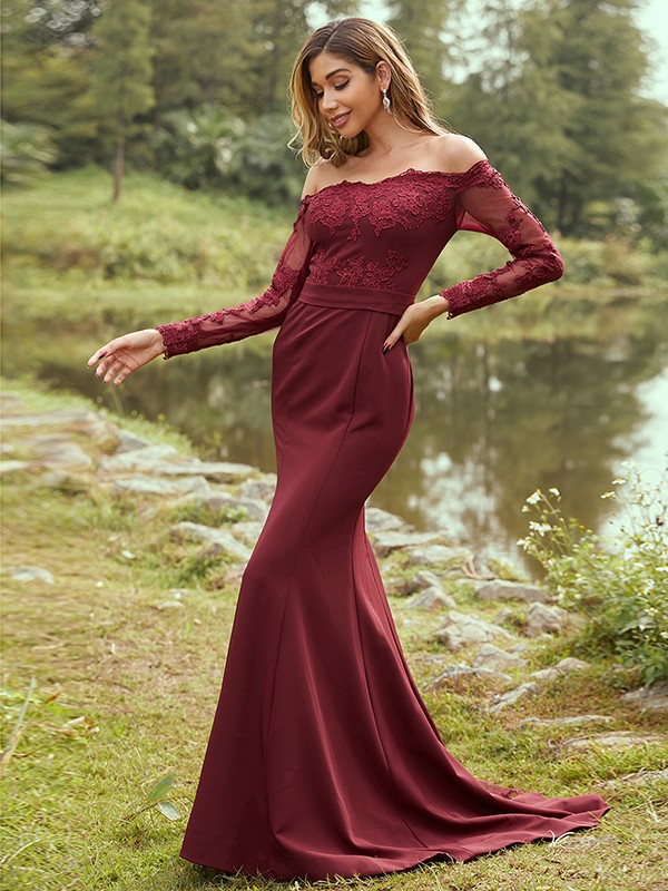 Sheath/Column Stretch Crepe Applique Off-the-Shoulder Long Sleeves Sweep/Brush Train Bridesmaid Dresses 3144