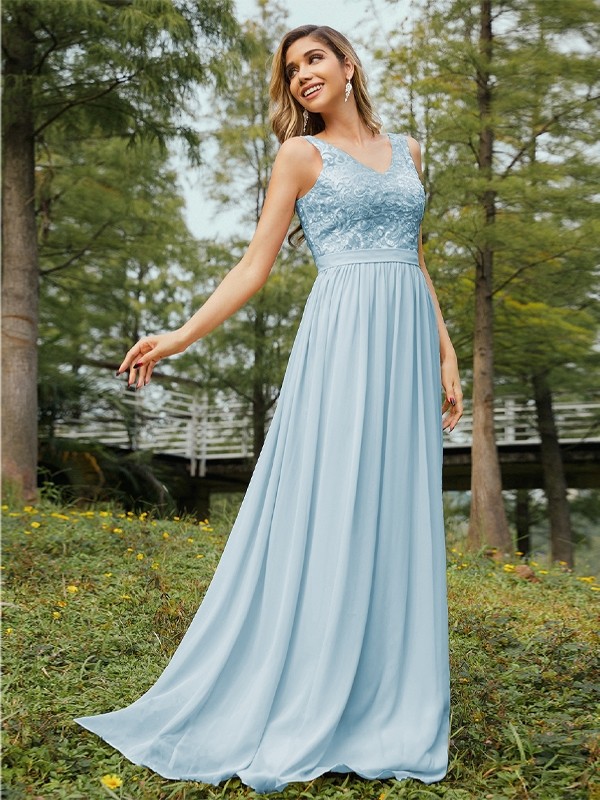 A-Line/Princess Chiffon Lace V-neck Sleeveless Floor-Length Bridesmaid Dresses 2152