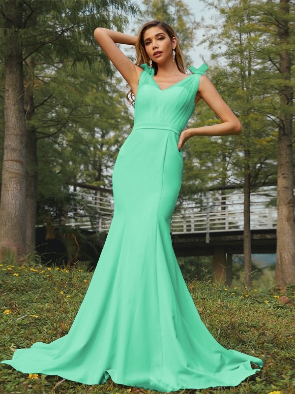 Trumpet/Mermaid Stretch Crepe Ruched V-neck Sleeveless Sweep/Brush Train Bridesmaid Dresses 3289