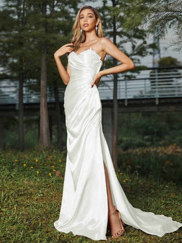 Sheath/Column Silk like Satin Ruched Sweetheart Sleeveless Sweep/Brush Train Bridesmaid Dresses 3078