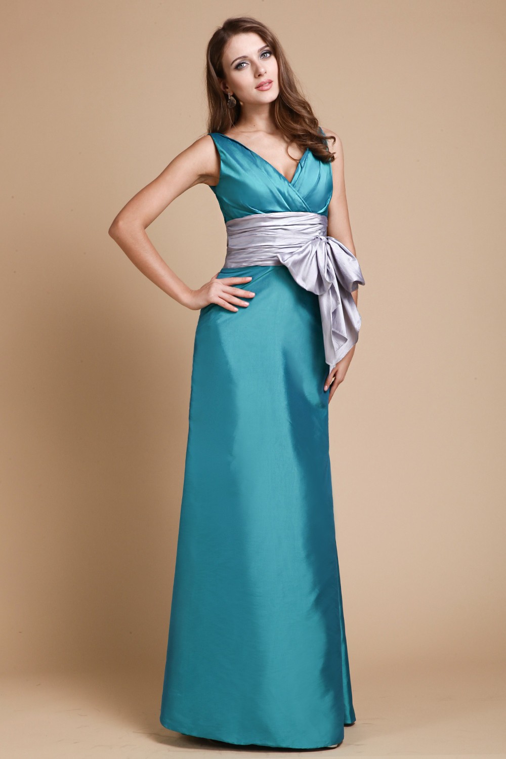 Sheath/Column V-Neck Sleeveless Sash/Ribbon/Belt Taffeta Bridesmaid Dresses 3235