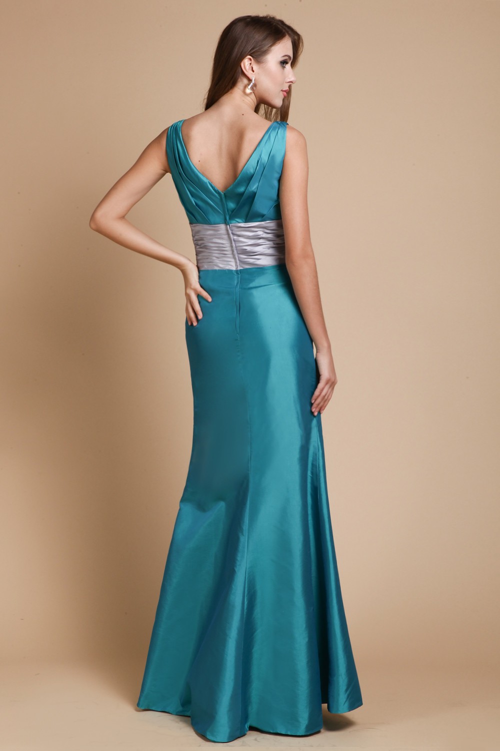 Sheath/Column V-Neck Sleeveless Sash/Ribbon/Belt Taffeta Bridesmaid Dresses 3235