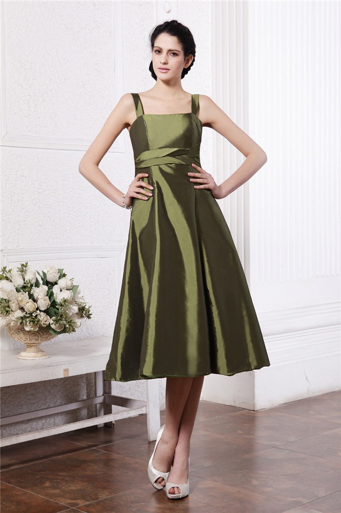 A-Line/Princess Square Sleeveless Ruffles Short Taffeta Bridesmaid Dresses 2558