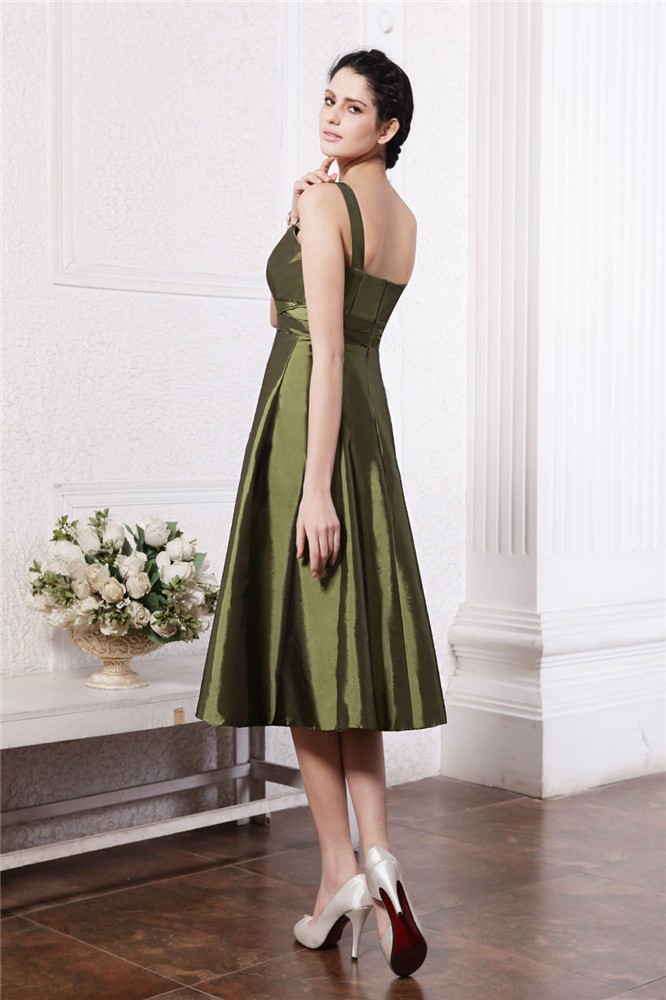 A-Line/Princess Square Sleeveless Ruffles Short Taffeta Bridesmaid Dresses 2558