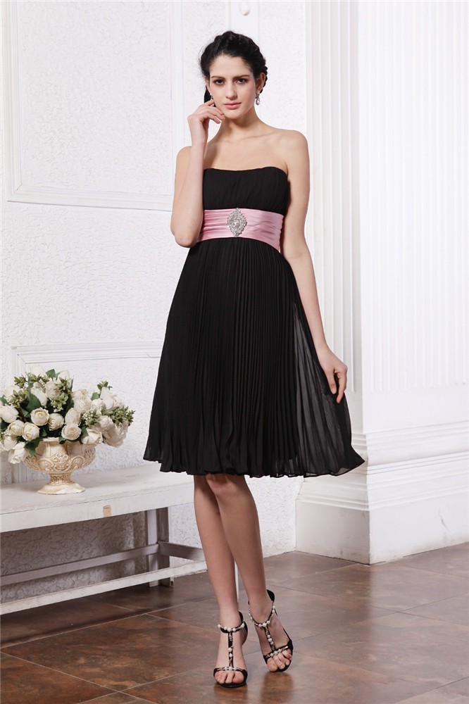 A-Line/Princess Strapless Sleeveless Sash Beading Short Chiffon Bridesmaid Dresses 2615