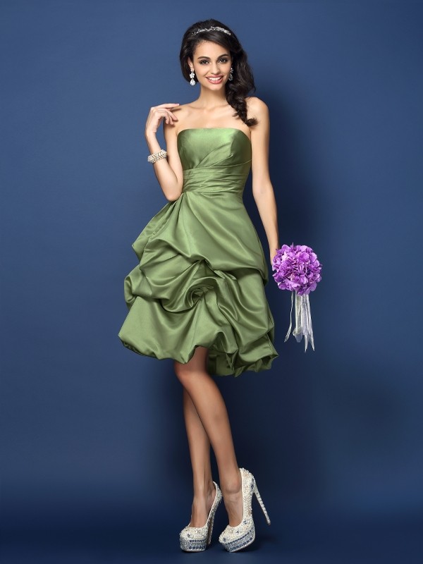 A-Line/Princess Strapless Ruched Sleeveless Short Satin Bridesmaid Dresses 2584