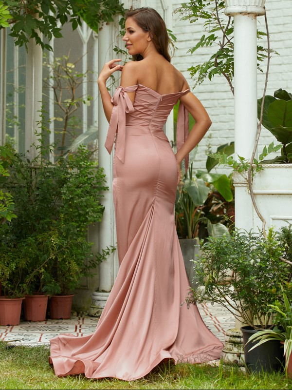 Sheath/Column Ruched Off-the-Shoulder Sleeveless Sweep/Brush Train Bridesmaid Dresses 3010