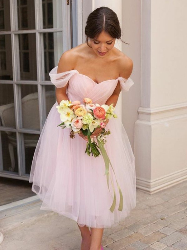 A-Line/Princess Tulle Ruffles Off-the-Shoulder Sleeveless Knee-Length Bridesmaid Dresses 2770