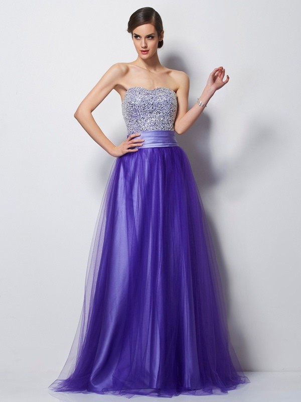 A-Line/Princess Sweetheart Sleeveless Beading Long Net Dresses 5063