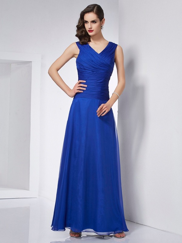 A-Line/Princess V-neck Sleeveless Pleats Long Chiffon Dresses 5550