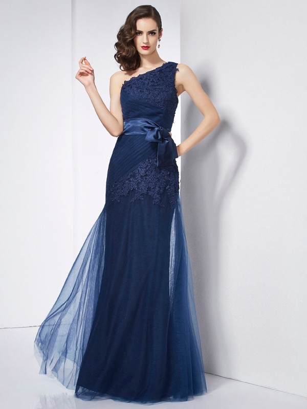 A-Line/Princess One-Shoulder Sleeveless Applique Long Net Dresses 3881