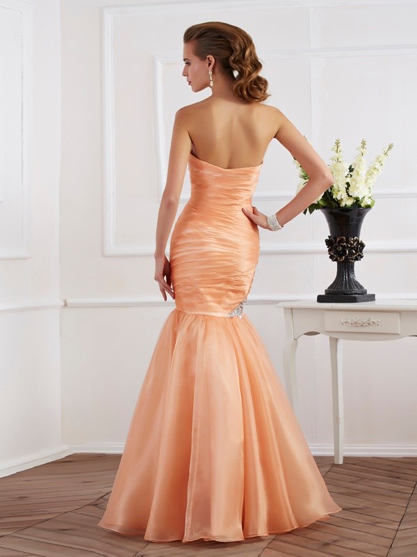 Trumpet/Mermaid Strapless Sleeveless Beading Long Tulle Dresses 7424