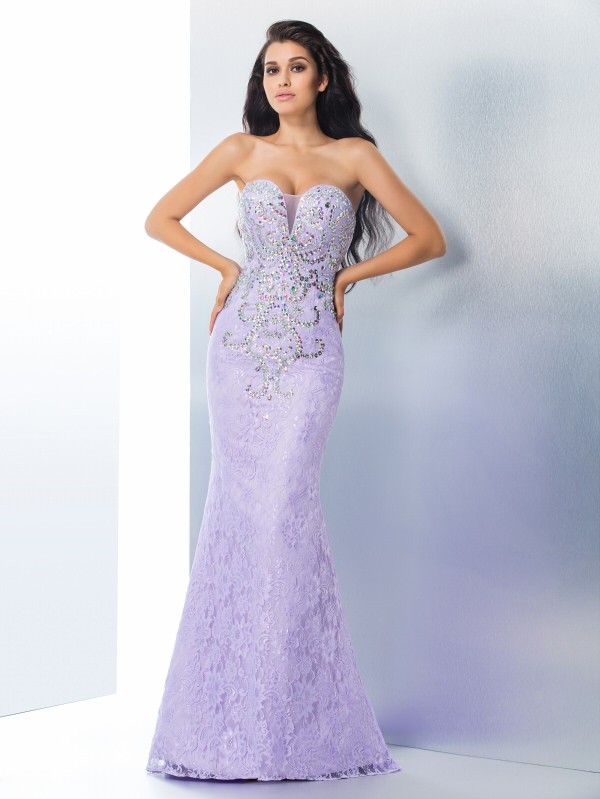 Trumpet/Mermaid Sweetheart Beading Sleeveless Long Lace Dresses 7483