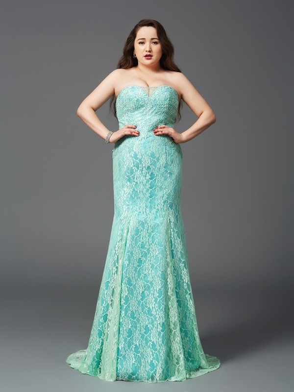 Sheath/Column Strapless Lace Sleeveless Long Satin Plus Size Dresses 6670