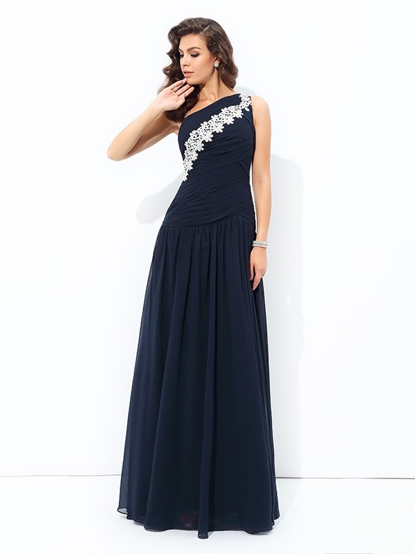 A-line/Princess One-Shoulder Applique Sleeveless Long Chiffon Dresses 3831