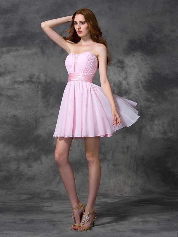 A-line/Princess Sweetheart Ruched Sleeveless Short Chiffon Dresses 5000