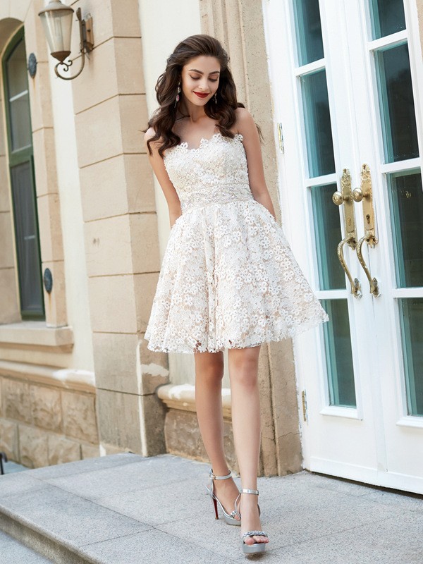 A-Line/Princess Sweetheart Sleeveless Rhinestone Short/Mini Lace Dresses 5110