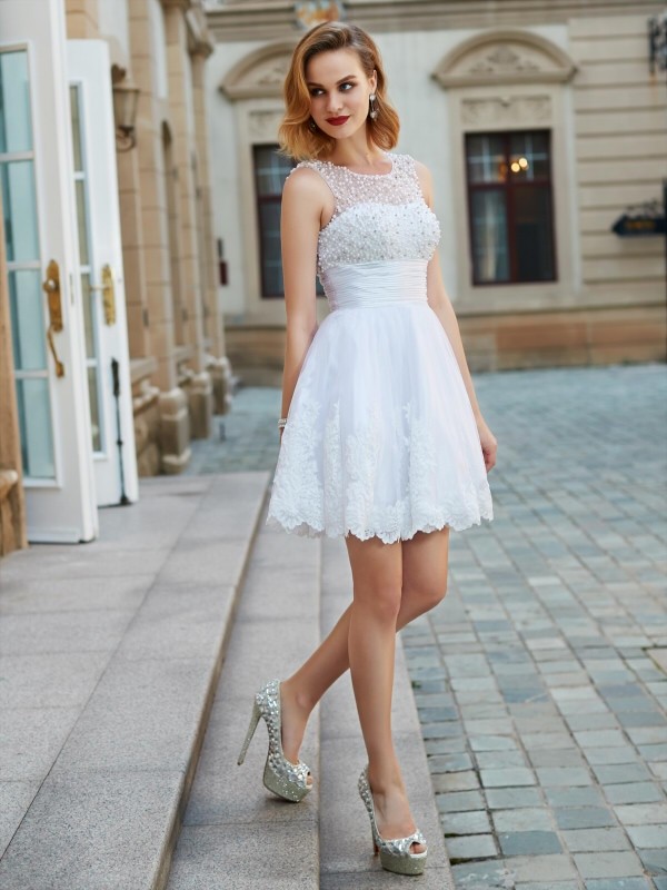 A-Line/Princess Jewel Sleeveless Pearls Short/Mini Lace Dresses 3699