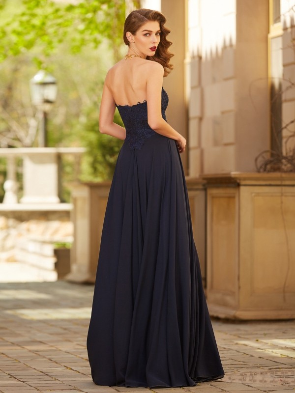 A-Line/Princess Sweetheart Sleeveless Floor-Length Applique Chiffon Dresses 5073