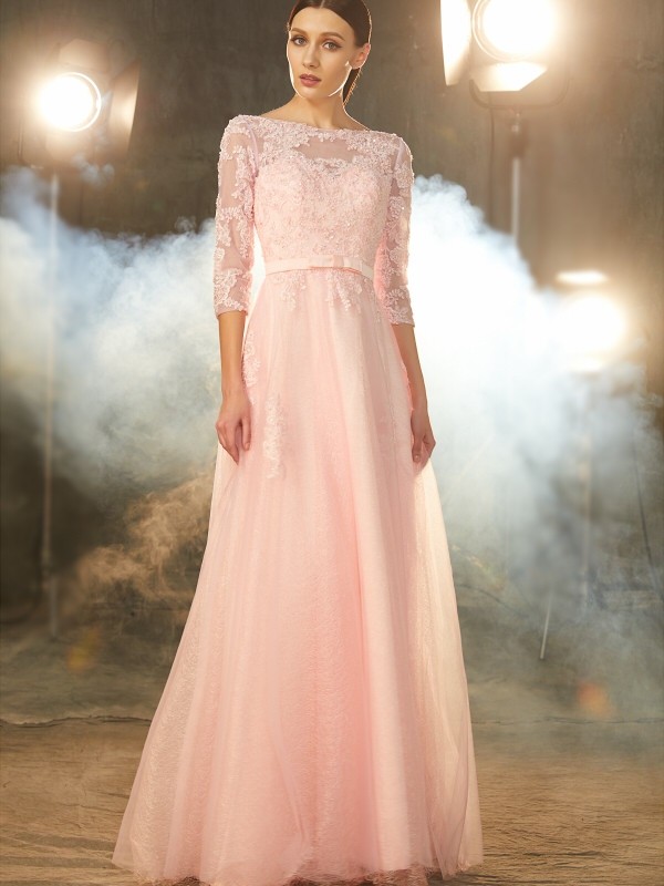 A-Line/Princess Bateau 1/2 Sleeves Floor-Length Applique Tulle Dresses 3356