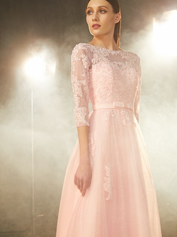 A-Line/Princess Bateau 1/2 Sleeves Floor-Length Applique Tulle Dresses 3356