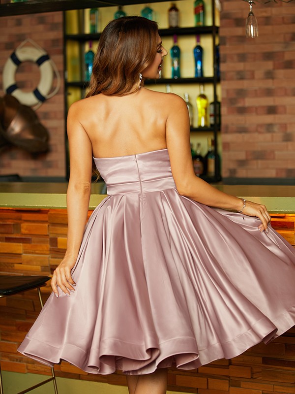 A-Line/Princess Charmeuse Ruffles Sweetheart Sleeveless Knee-Length Dresses 3436