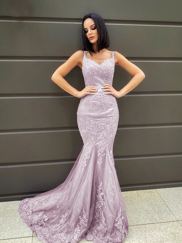 Trumpet/Mermaid Sleeveless Sweep/Brush Train Applique Tulle V-neck Dresses 7364