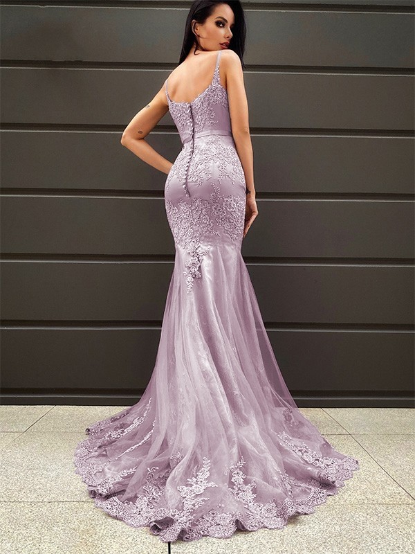 Trumpet/Mermaid Sleeveless Sweep/Brush Train Applique Tulle V-neck Dresses 7364