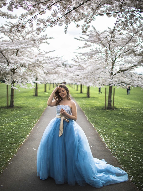 Ball Gown Sleeveless Tulle Sweep/Brush Train Sweetheart Applique Dresses 5731