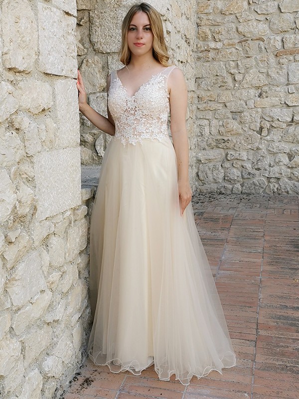 A-Line/Princess Sleeveless Applique Tulle V-neck Floor-Length Dresses 4484