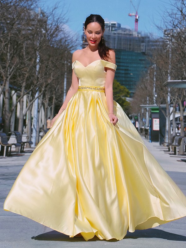 A-Line/Princess Sleeveless Off-the-Shoulder Satin Ruffles Floor-Length Dresses 4556