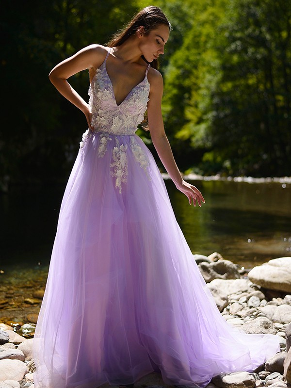 A-Line/Princess Tulle V-neck Applique Sleeveless Sweep/Brush Train Dresses 5417