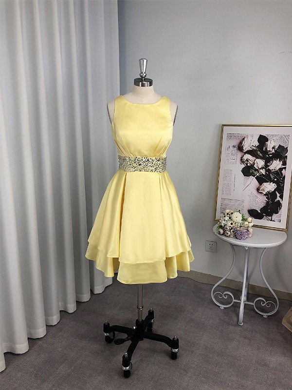 A-Line/Princess Satin Beading Scoop Sleeveless Short/Mini Homecoming Dresses 4077