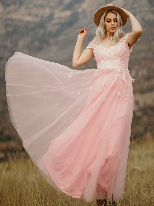 A-Line/Princess Tulle Sleeveless Sweetheart Applique Floor-Length Dresses 5405