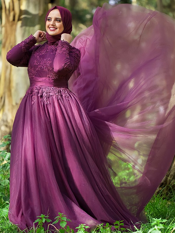 Ball Gown High Neck Tulle Applique Long Sleeves Sweep/Brush Train Muslim Dresses 5631