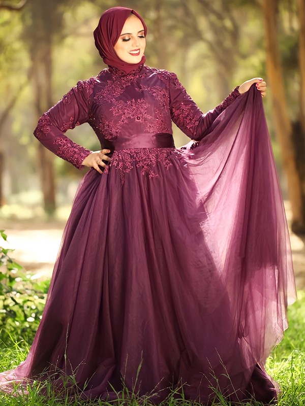 Ball Gown High Neck Tulle Applique Long Sleeves Sweep/Brush Train Muslim Dresses 5631