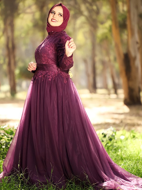 Ball Gown High Neck Tulle Applique Long Sleeves Sweep/Brush Train Muslim Dresses 5631