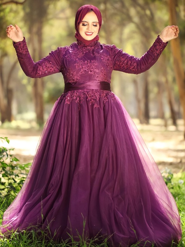 Ball Gown High Neck Tulle Applique Long Sleeves Sweep/Brush Train Muslim Dresses 5631