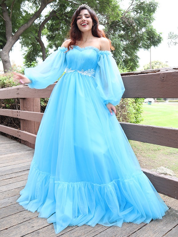 A-Line/Princess Off-the-Shoulder Tulle Applique Long Sleeves Floor-Length Dresses 3826