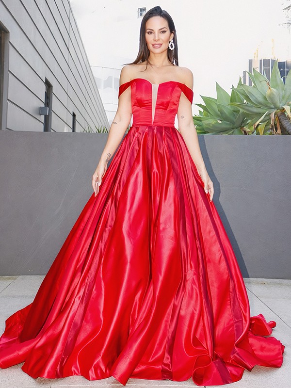 A-Line/Princess Ruffles Sleeveless Satin Off-the-Shoulder Sweep/Brush Train Dresses 4002