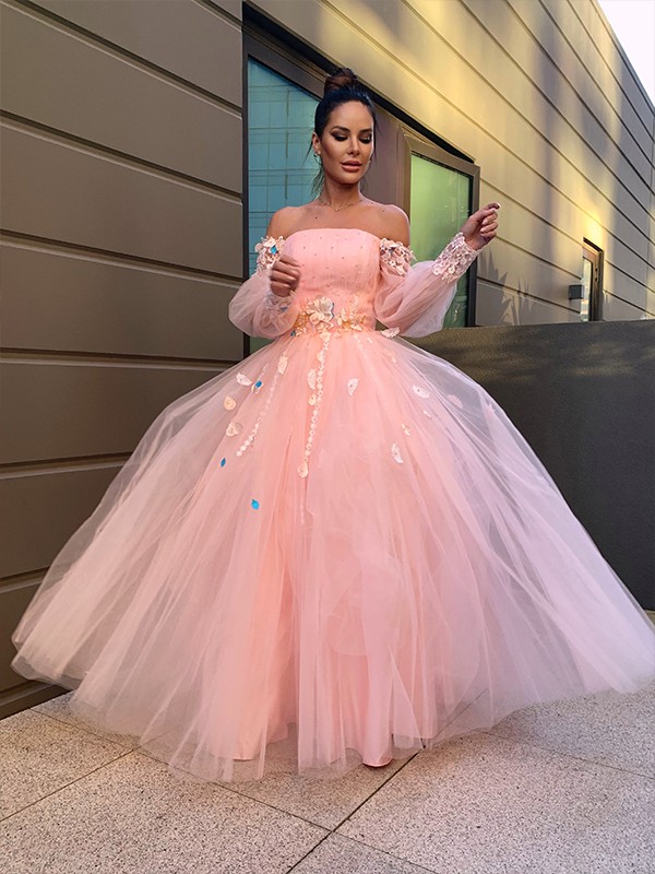 Ball Gown Hand-Made Flower Tulle Long Sleeves Off-the-Shoulder Floor-Length Dresses 5627