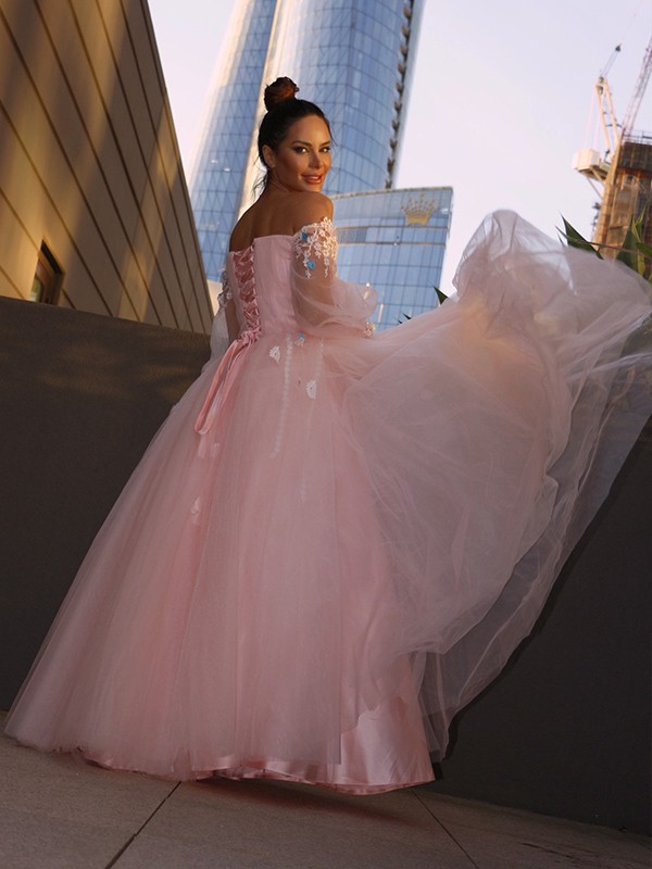 Ball Gown Hand-Made Flower Tulle Long Sleeves Off-the-Shoulder Floor-Length Dresses 5627