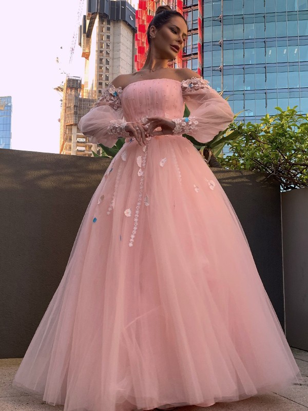 Ball Gown Hand-Made Flower Tulle Long Sleeves Off-the-Shoulder Floor-Length Dresses 5627