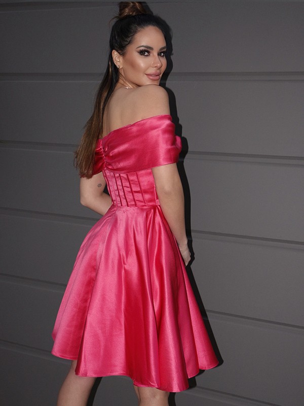 A-Line/Princess Satin Off-the-Shoulder Ruched Sleeveless Short/Mini Homecoming Dresses 4115