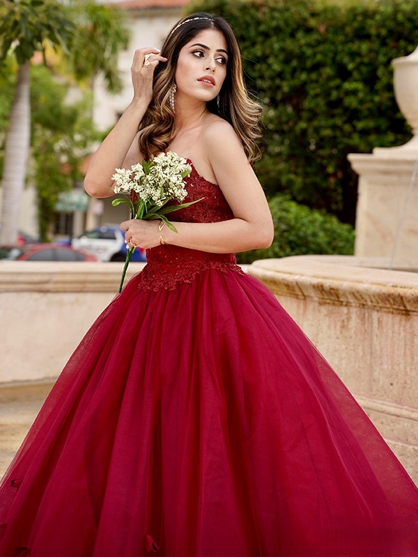 Ball Gown Tulle Applique Sweetheart Sleeveless Floor-Length Dresses 5785